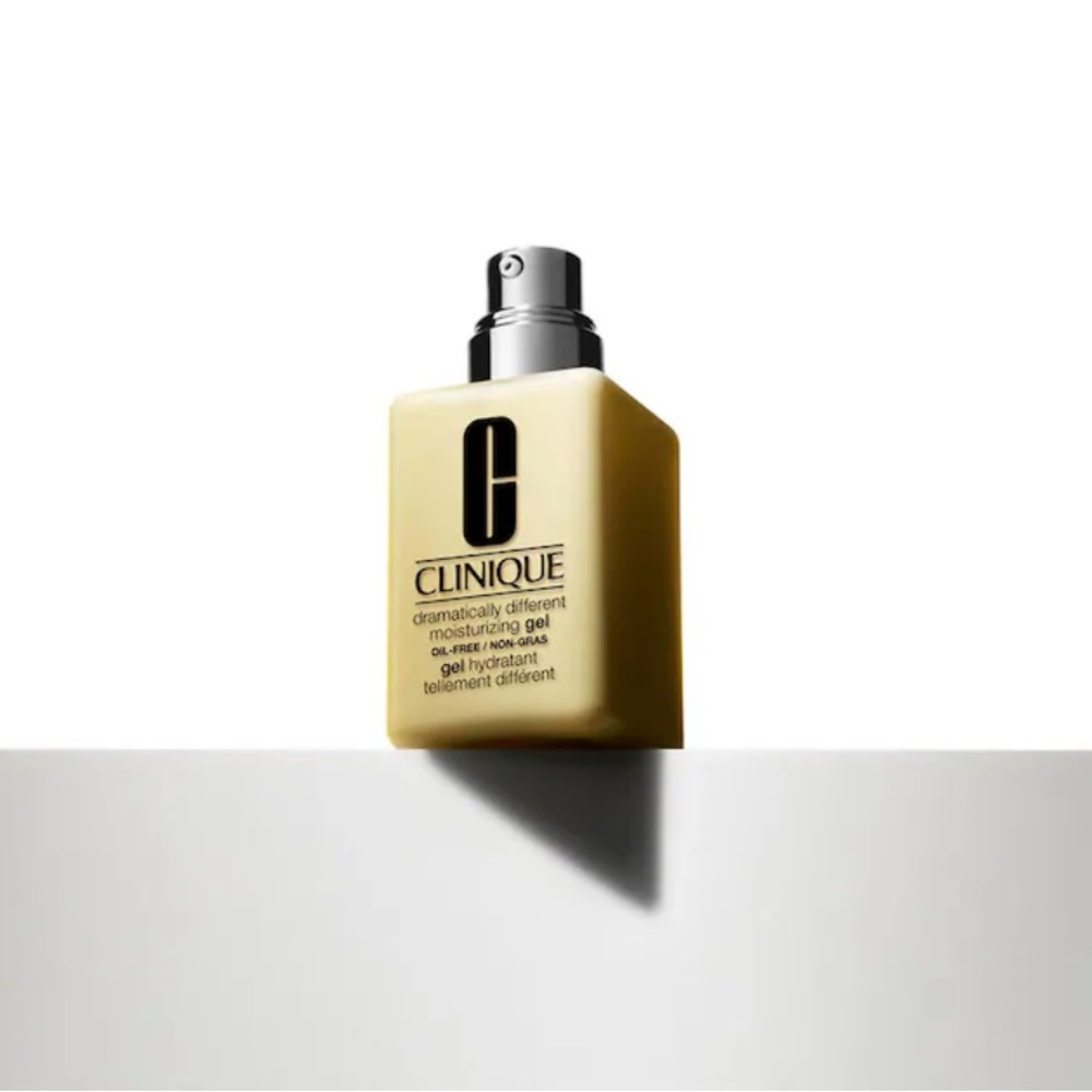 Clinique Dramatically Different Moisturizing Gel